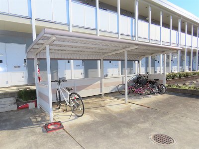 屋根付き駐輪場あり