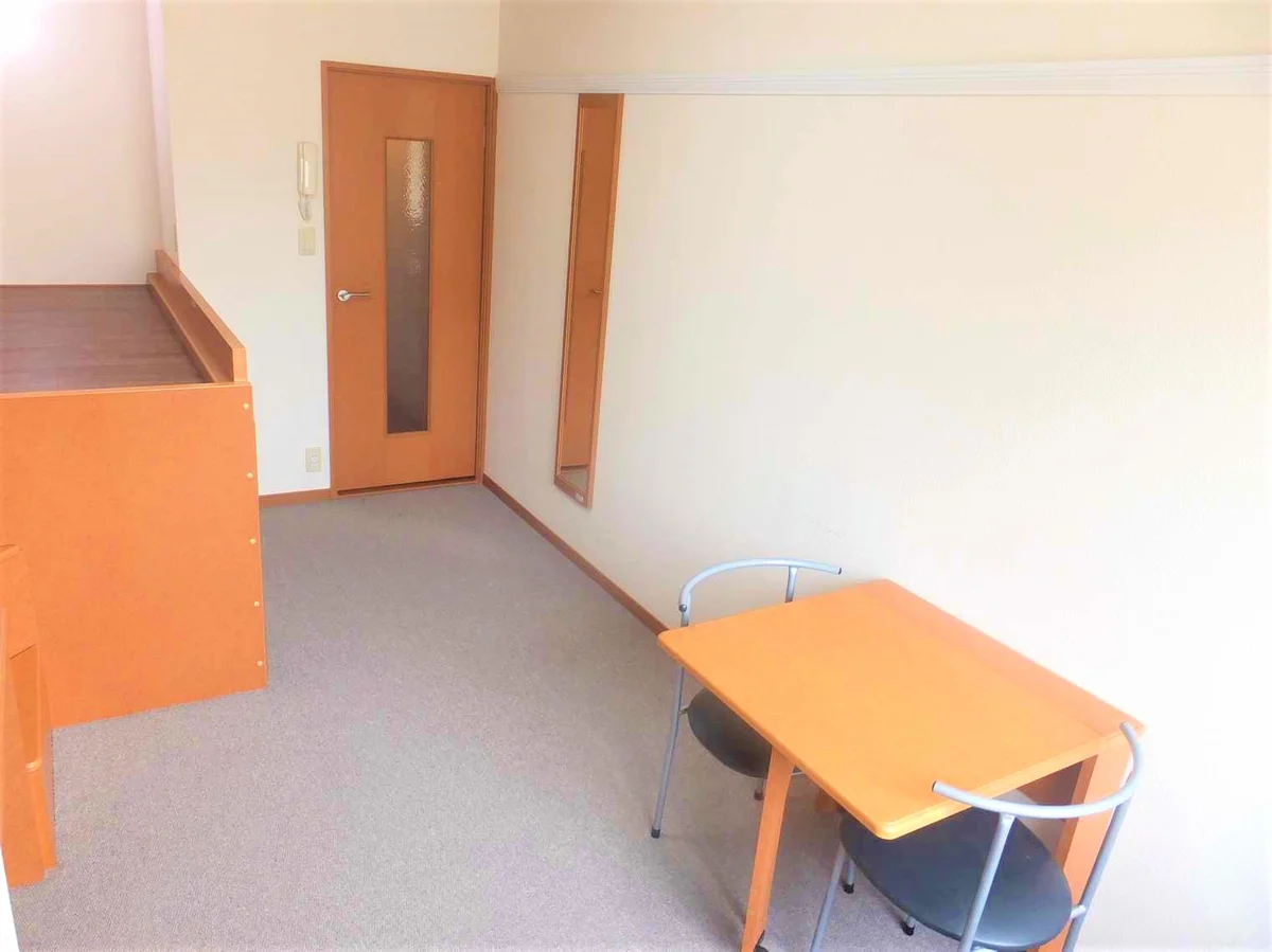 家具家電が備え付けのお部屋です