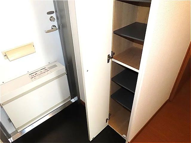 シューズボックスあり