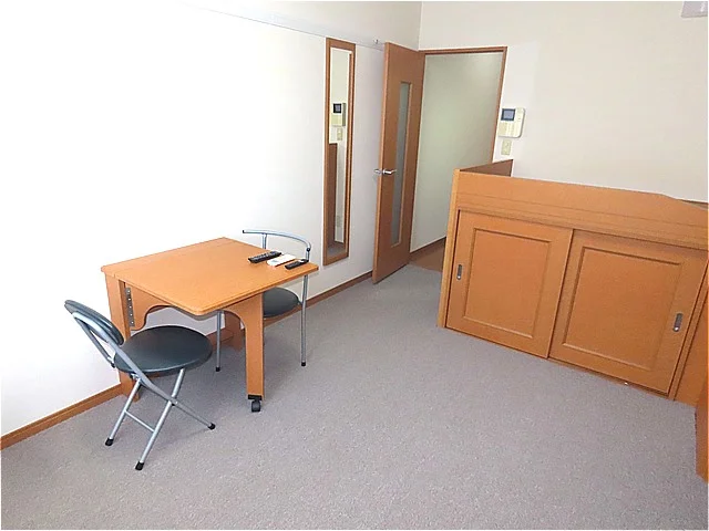 ハイベッドタイプのお部屋です