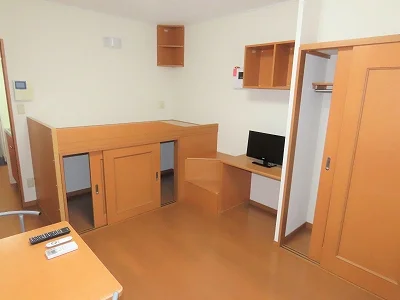 ハイベッドタイプのお部屋です