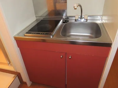 2口の電気コンロまたはIHコンロとなります