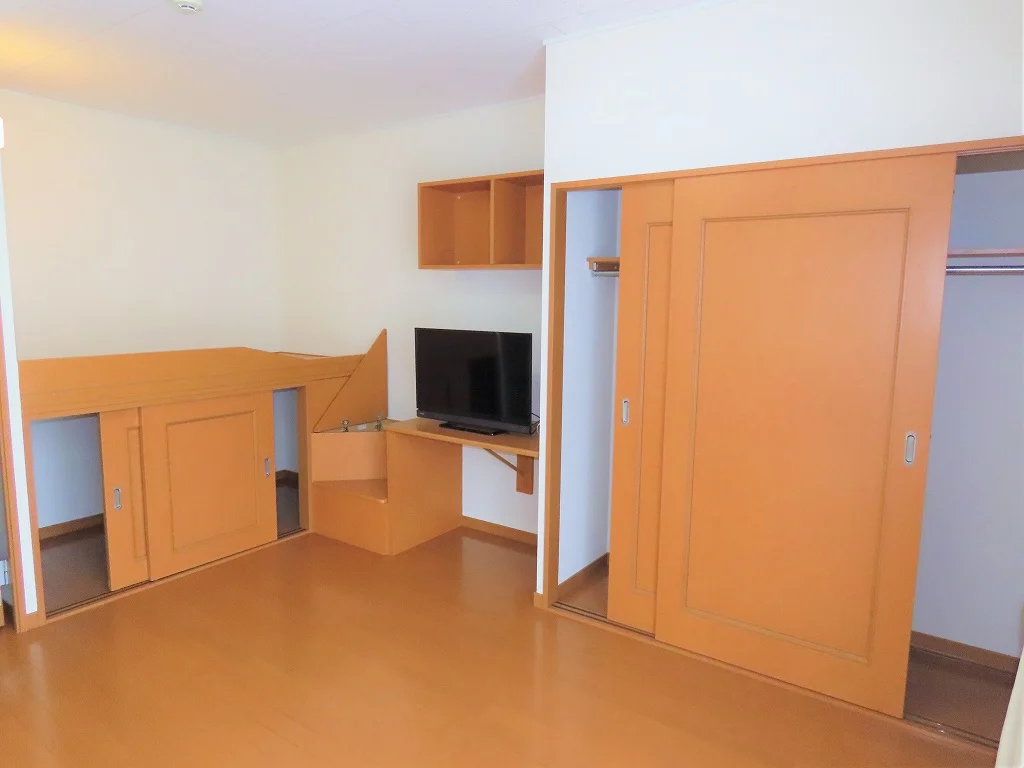 クローゼット、ベッド下収納あり