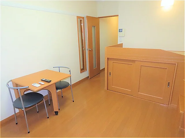 ハイベッドタイプのお部屋です