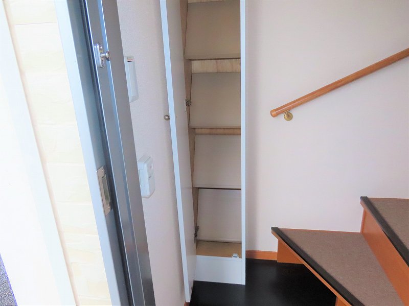 1階に玄関がある内階段のお部屋です