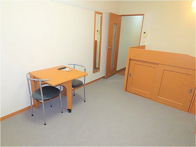 ハイベッドタイプのお部屋です