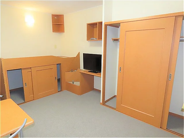 クローゼット、ベッド下収納あり