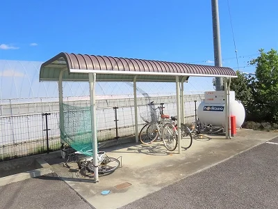 屋根付き駐輪場あり