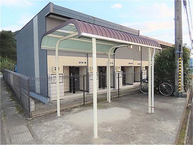 屋根付き駐輪場あり