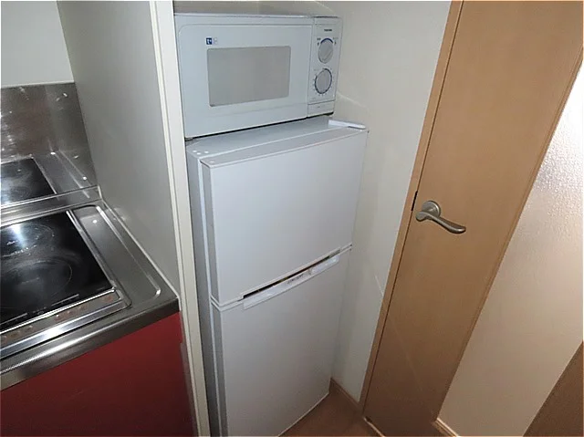 電子レンジ、冷蔵庫完備