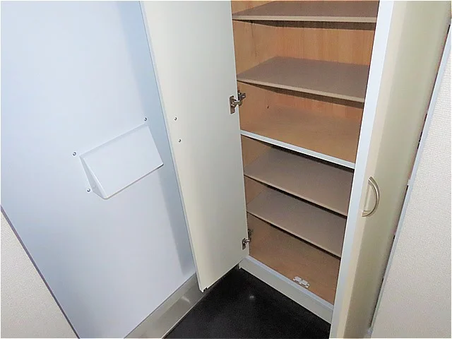 シューズボックスあり