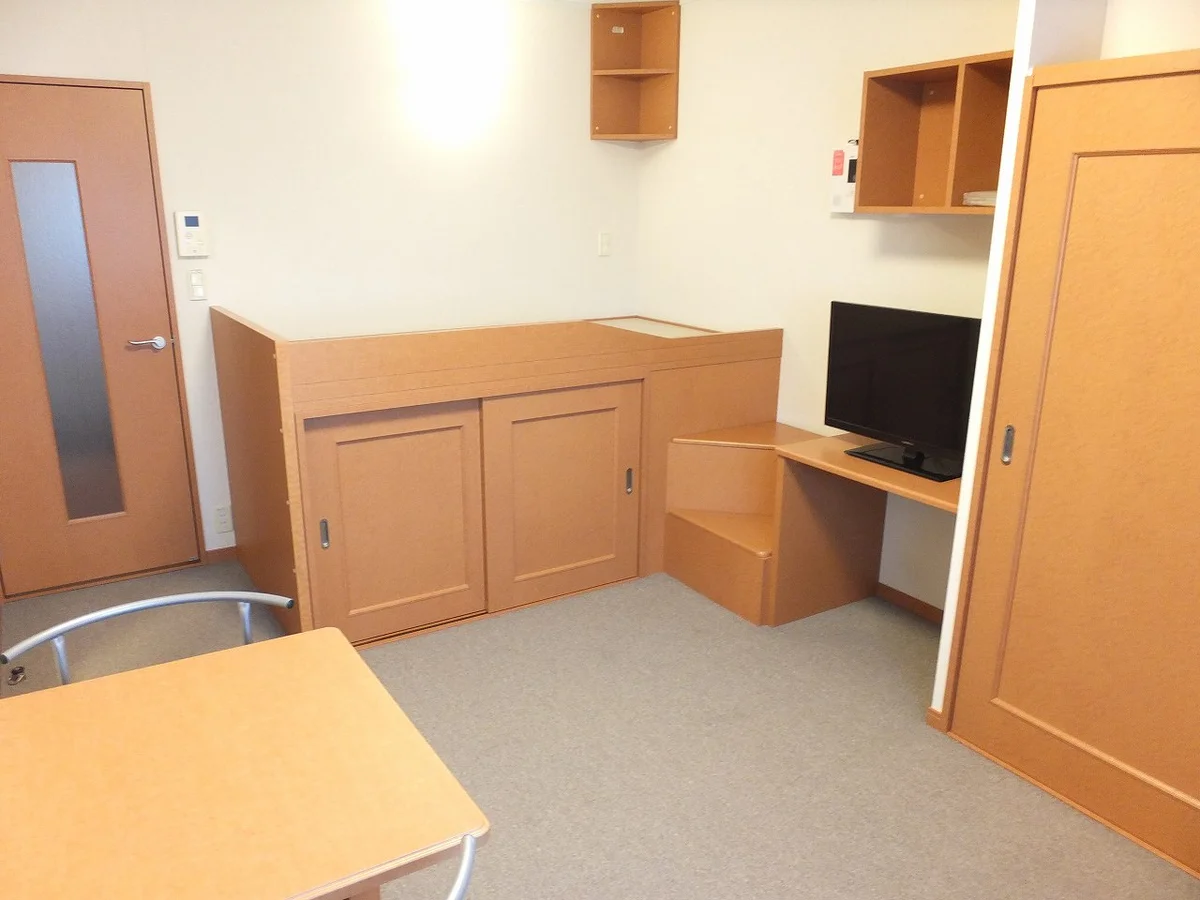 ハイベッドタイプのお部屋です