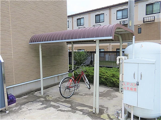屋根付き駐輪場あり