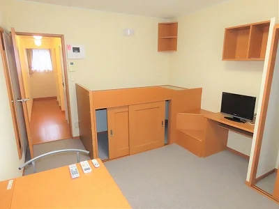 ハイベッドタイプのお部屋です