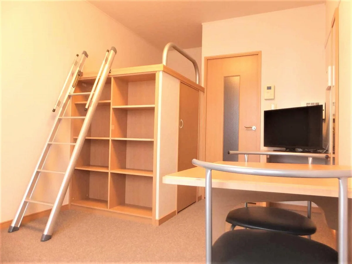 ハイベッドタイプのお部屋です