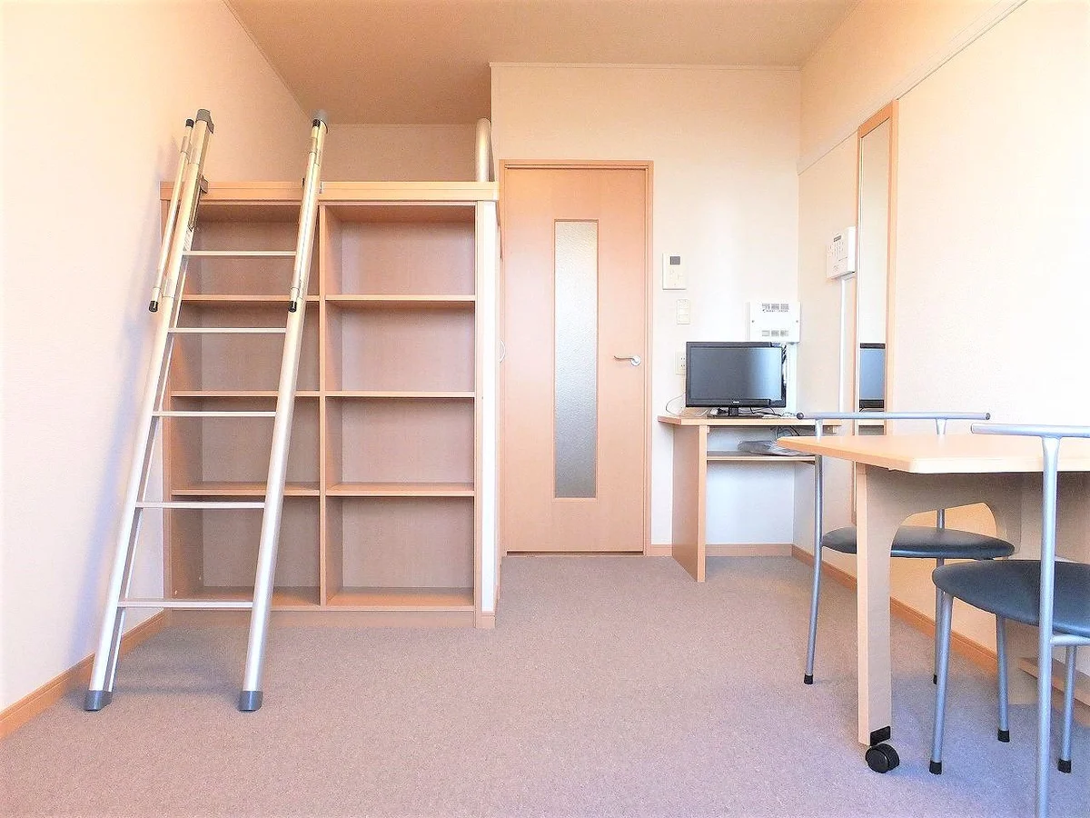 ハイベッドタイプのお部屋です