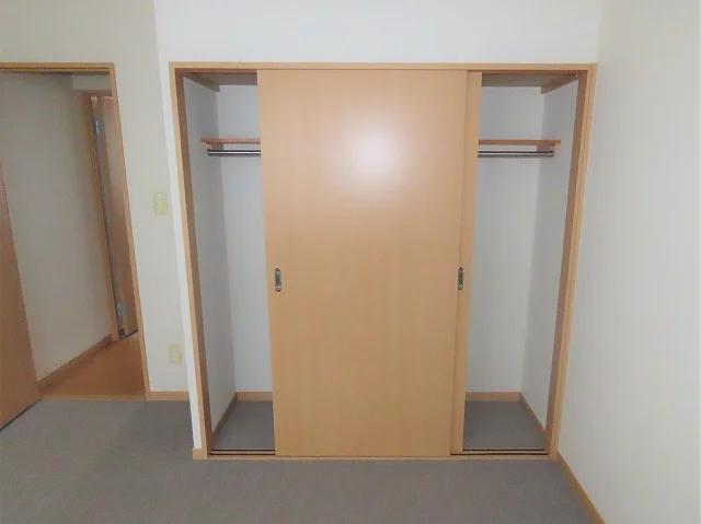 収納が豊富なお部屋です