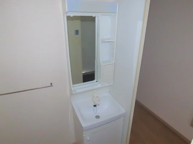 使いやすい独立洗面台です