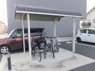 屋根付き駐輪場あり