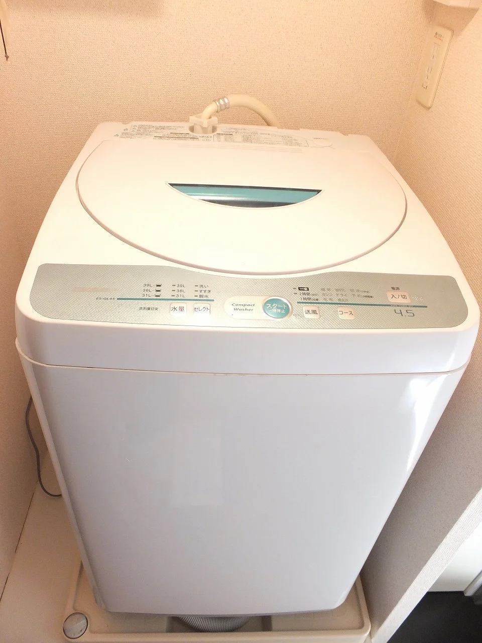 洗濯機も付いています