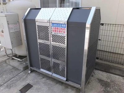 敷地内にゴミ庫が設置されておりゴミ捨てに便利です