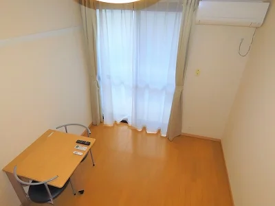 ベッド上からのアングルです