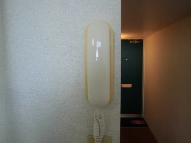 インターフォンつきです。