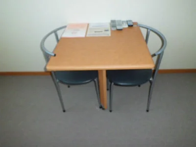 折り畳みのできるテーブル。