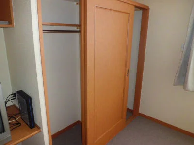 たくさんの衣服を収納できます。