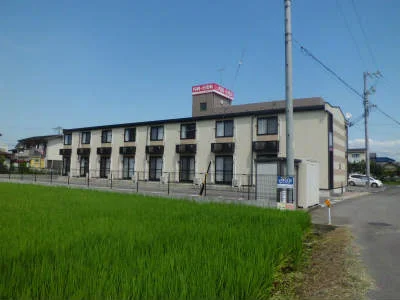 建物南側は開けていて、陽当り良好です。