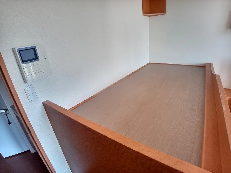 ベッドの下は大型収納