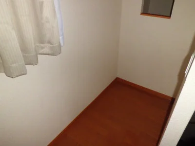 階段脇のフリースペース。