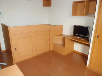 ベッド・テレビ・棚など・・・