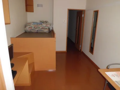 布団が付くのは短期契約の場合のみです。