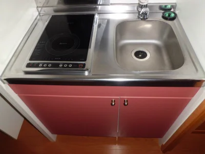 2口電気コンロ付きミニキッチン。