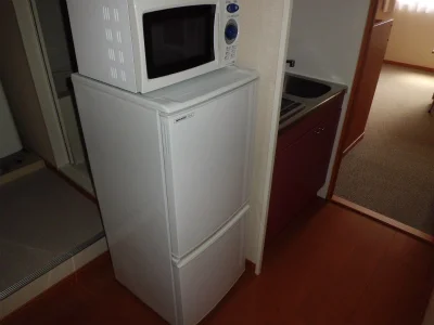 冷蔵庫と電子レンジ。