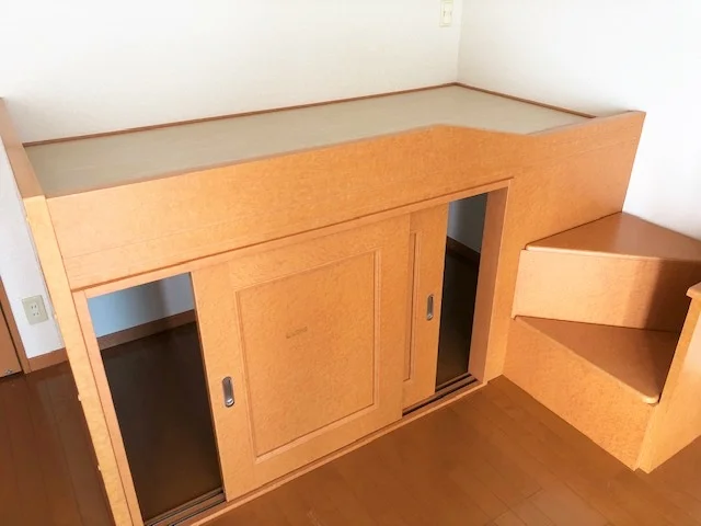 居室内備え付けベッド