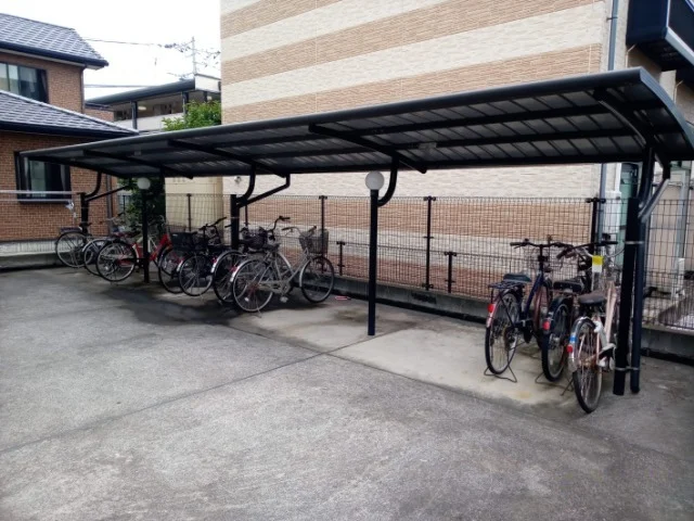 駐輪場　原付＆自転車のみ駐輪可能