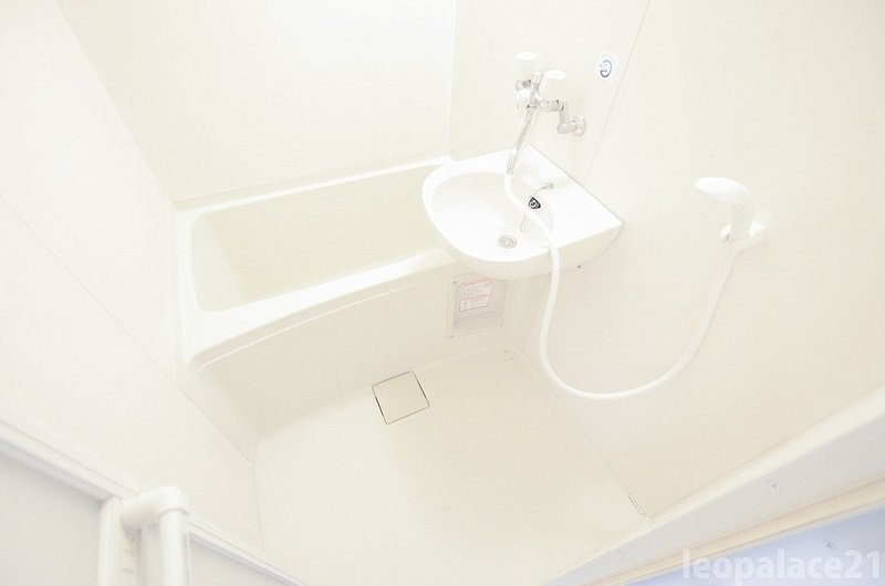 備品や設備仕様は号室等により異なります現地をご確認ください。