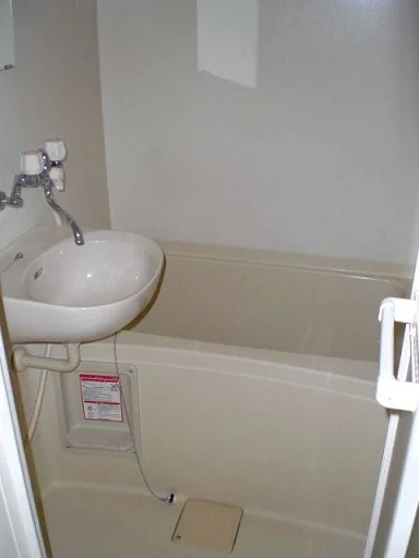 備品や設備仕様は号室等により異なります現地をご確認下さい。