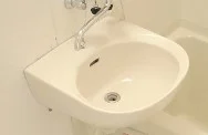 備品や設備仕様は号室等により異なります現地をご確認ください。