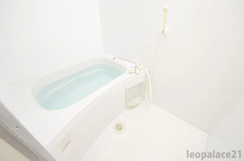 お部屋の仕様や設備は現況を優先します。