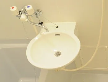 備品や設備仕様は号室等により異なります。現地をご確認下さい。