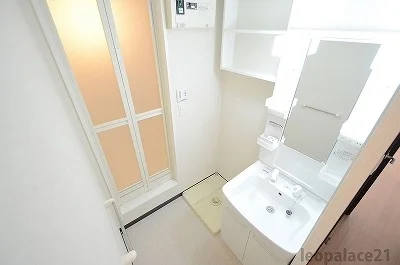 備品や設備仕様は号室等により異なります現地をご確認下さい。