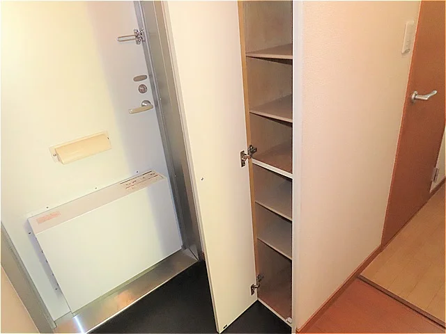 シューズボックスあり