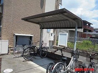 屋根付き駐輪場