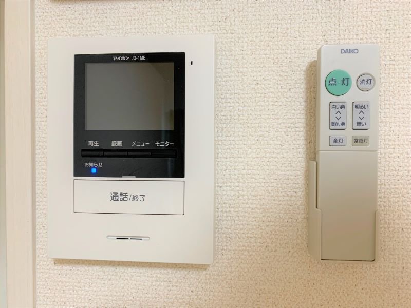 設備・仕様は号室により異なります。（1Ｆ）反転あり。