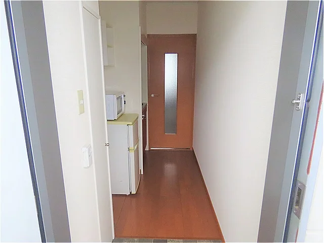 玄関からのアングルです