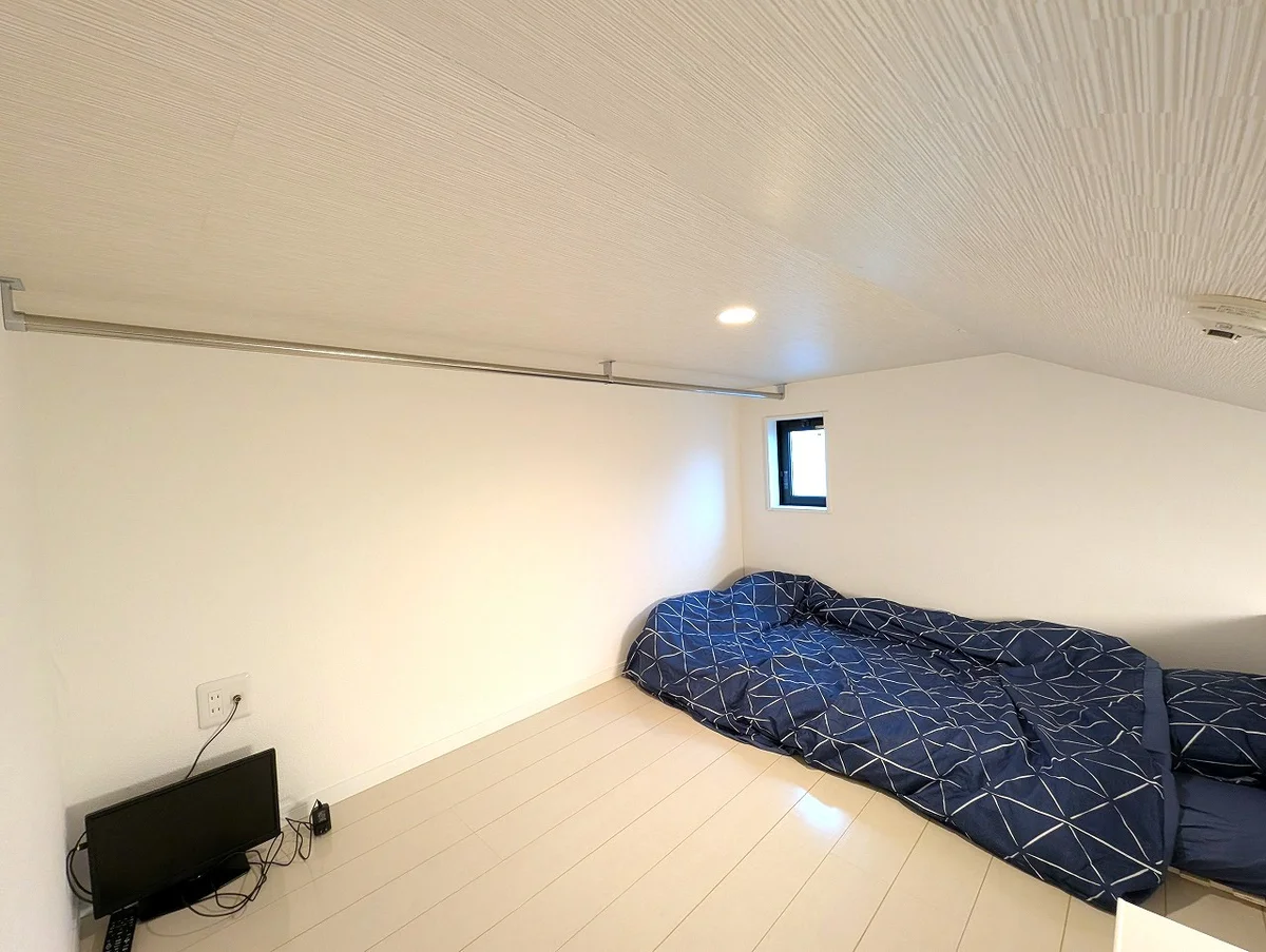 ロフトも窓あり！