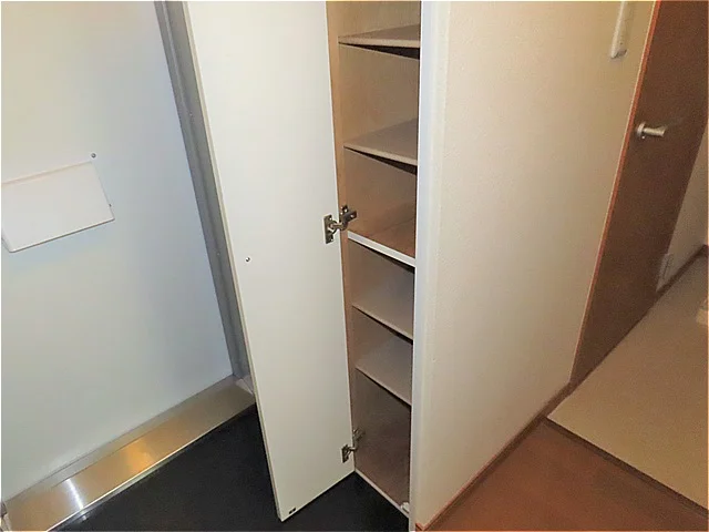 シューズボックスあり